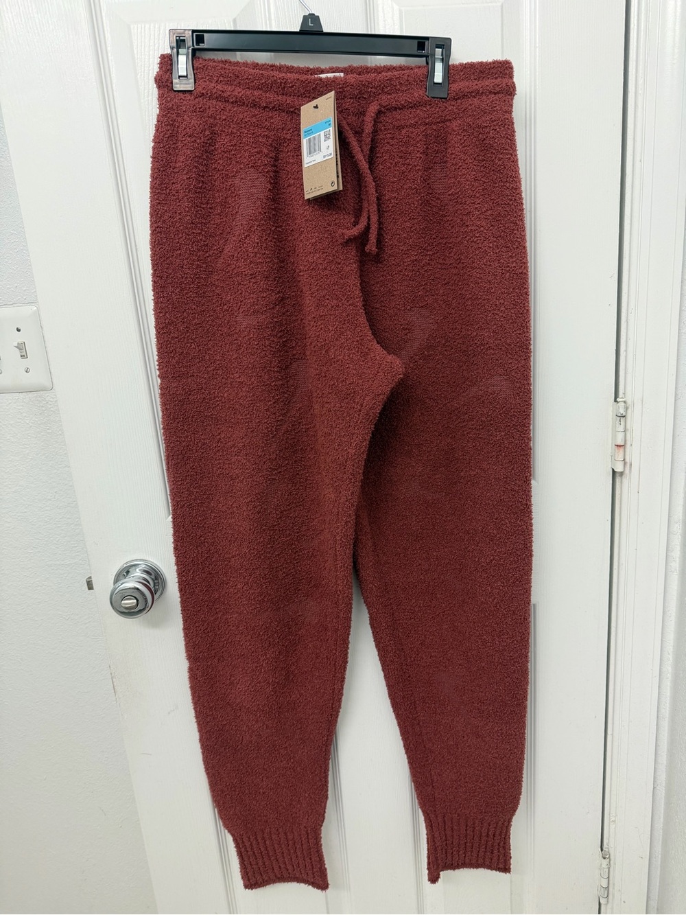 Nike women’s Cozy phoenix Knit Jogger Pants - size M new!!